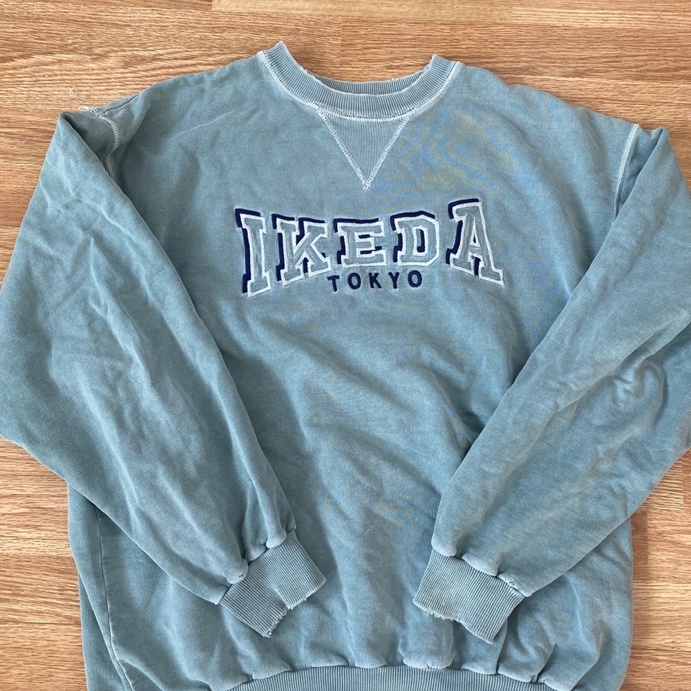 Ikeda Tokyo Women's Crewneck Sweatshirt in Dusty Teal